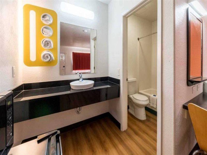 Motel 6 Seguin Tx المظهر الخارجي الصورة