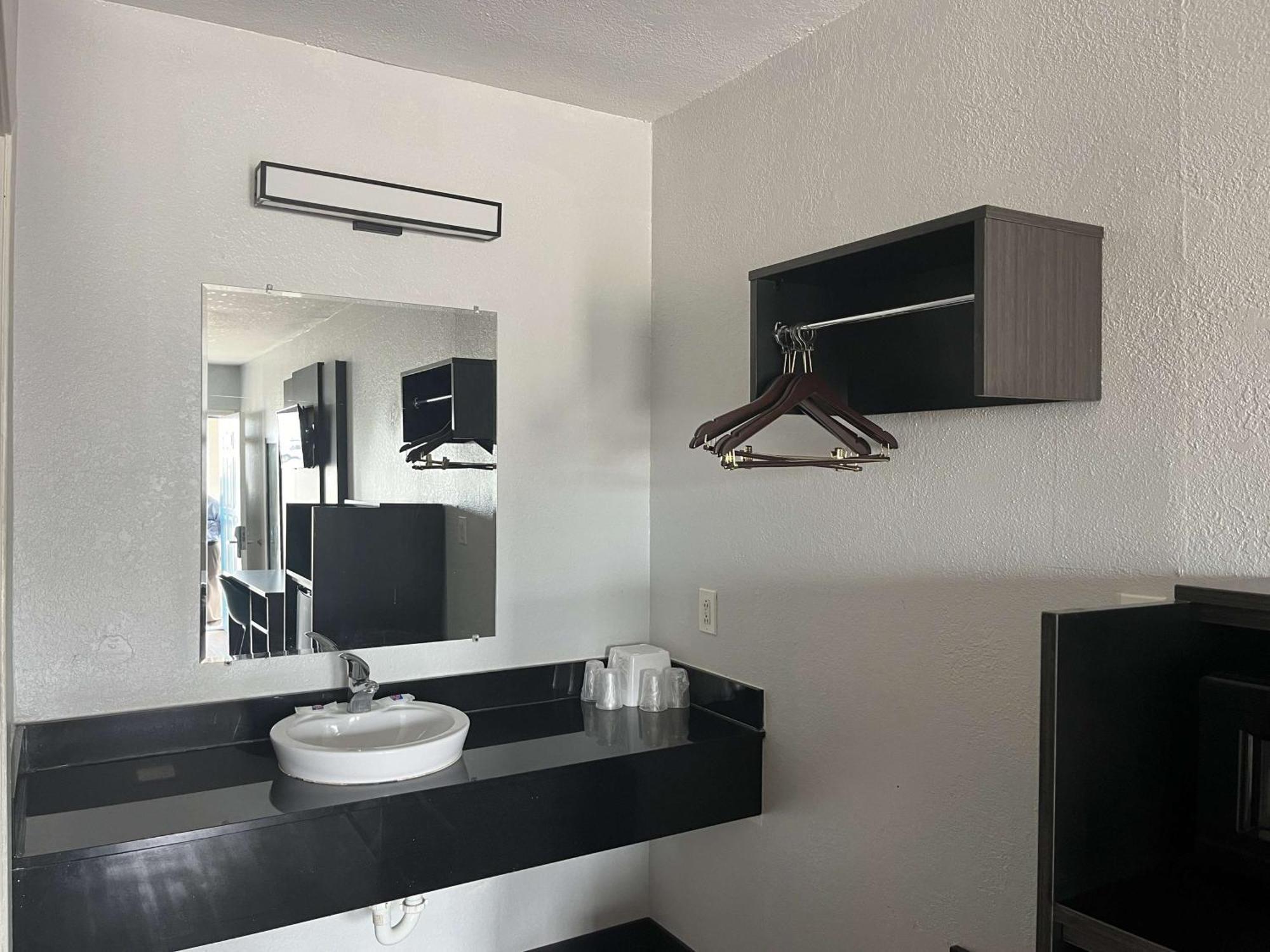 Motel 6 Seguin Tx المظهر الخارجي الصورة
