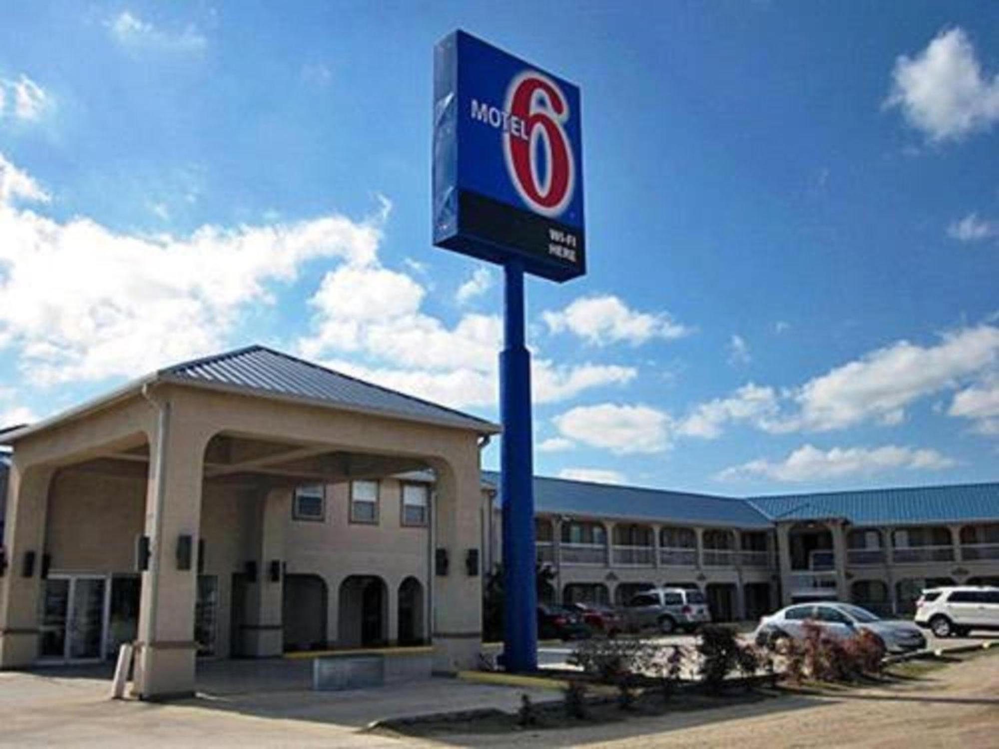 Motel 6 Seguin Tx المظهر الخارجي الصورة