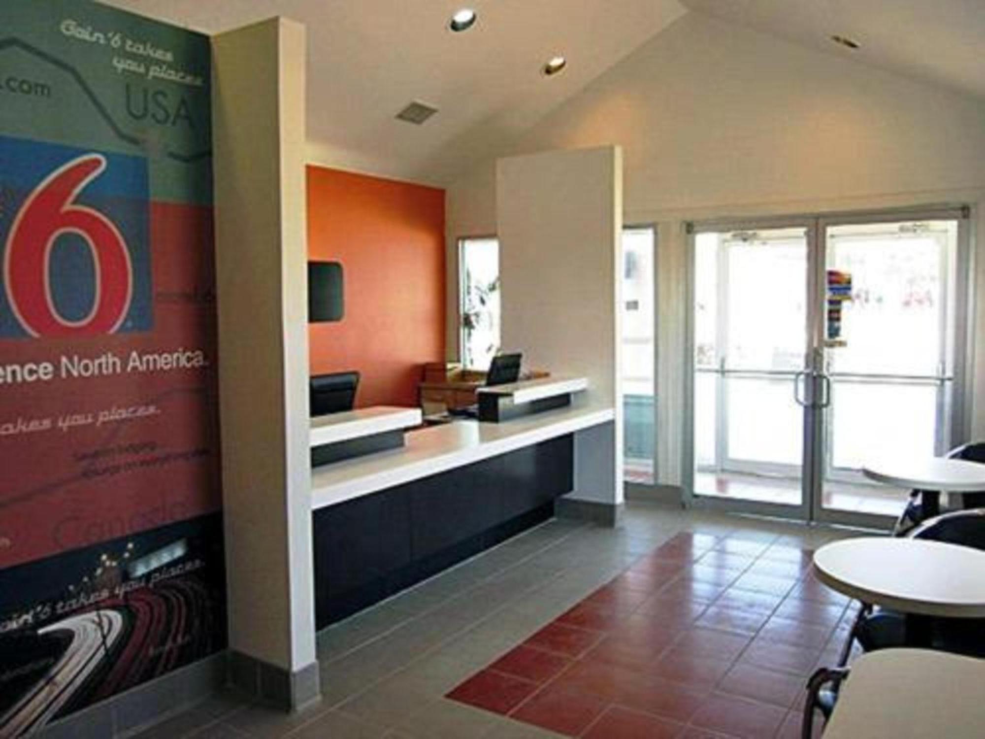 Motel 6 Seguin Tx المظهر الخارجي الصورة