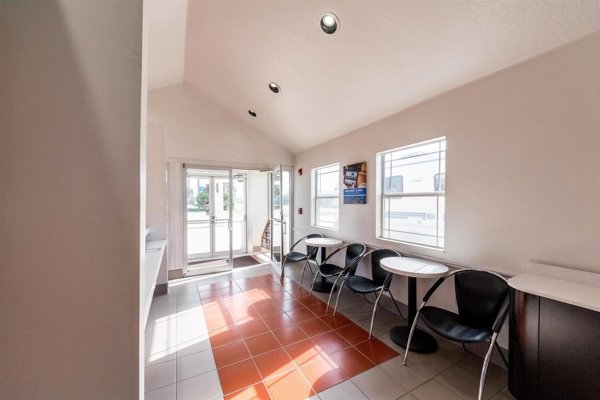 Motel 6 Seguin Tx المظهر الخارجي الصورة