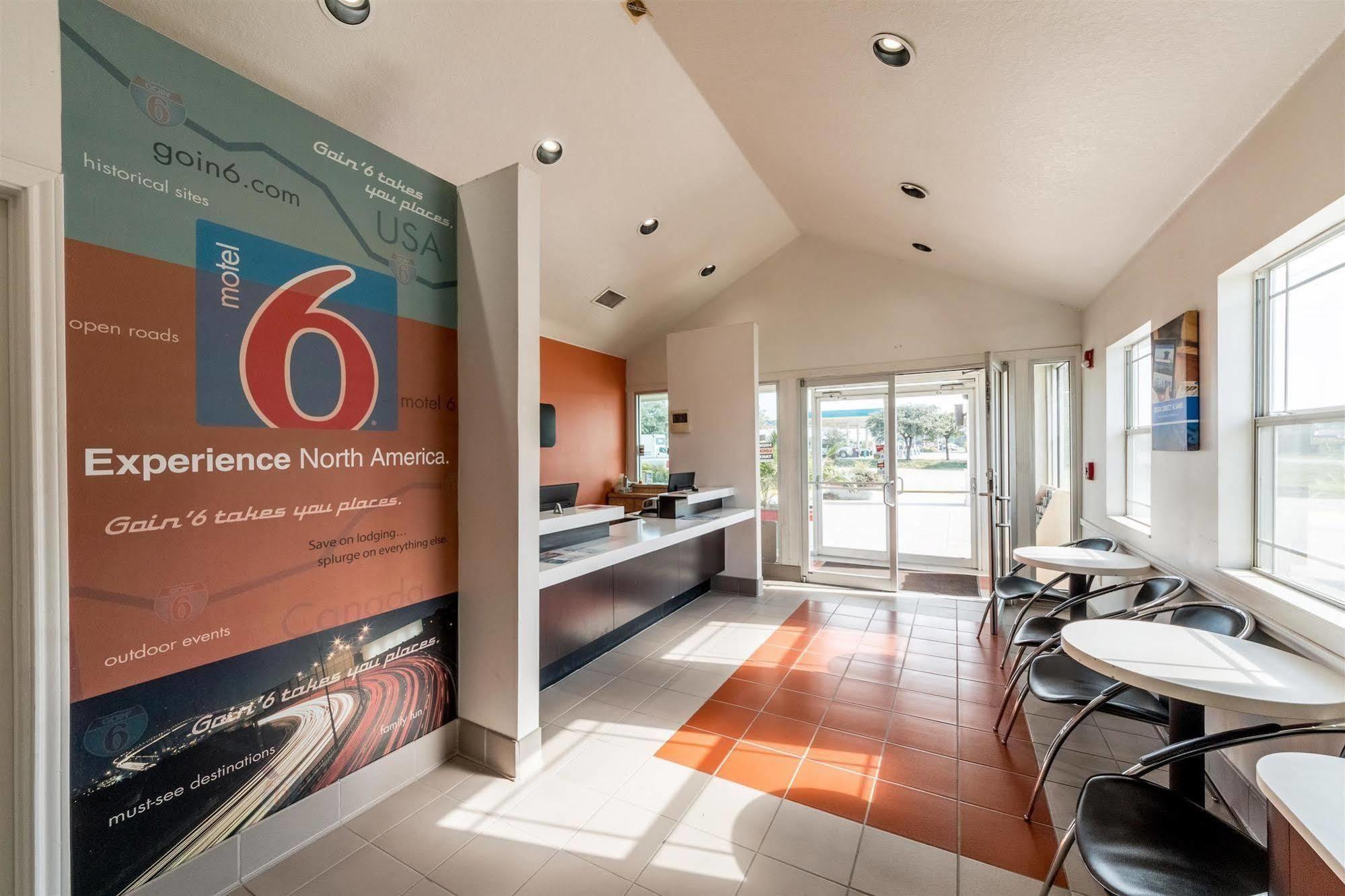 Motel 6 Seguin Tx المظهر الخارجي الصورة