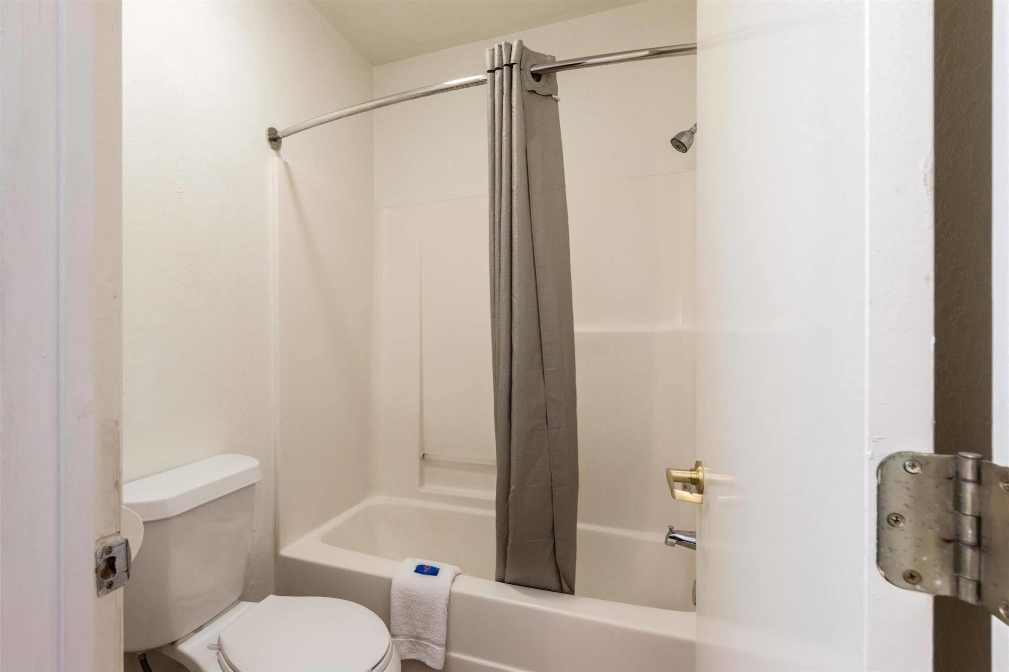 Motel 6 Seguin Tx المظهر الخارجي الصورة