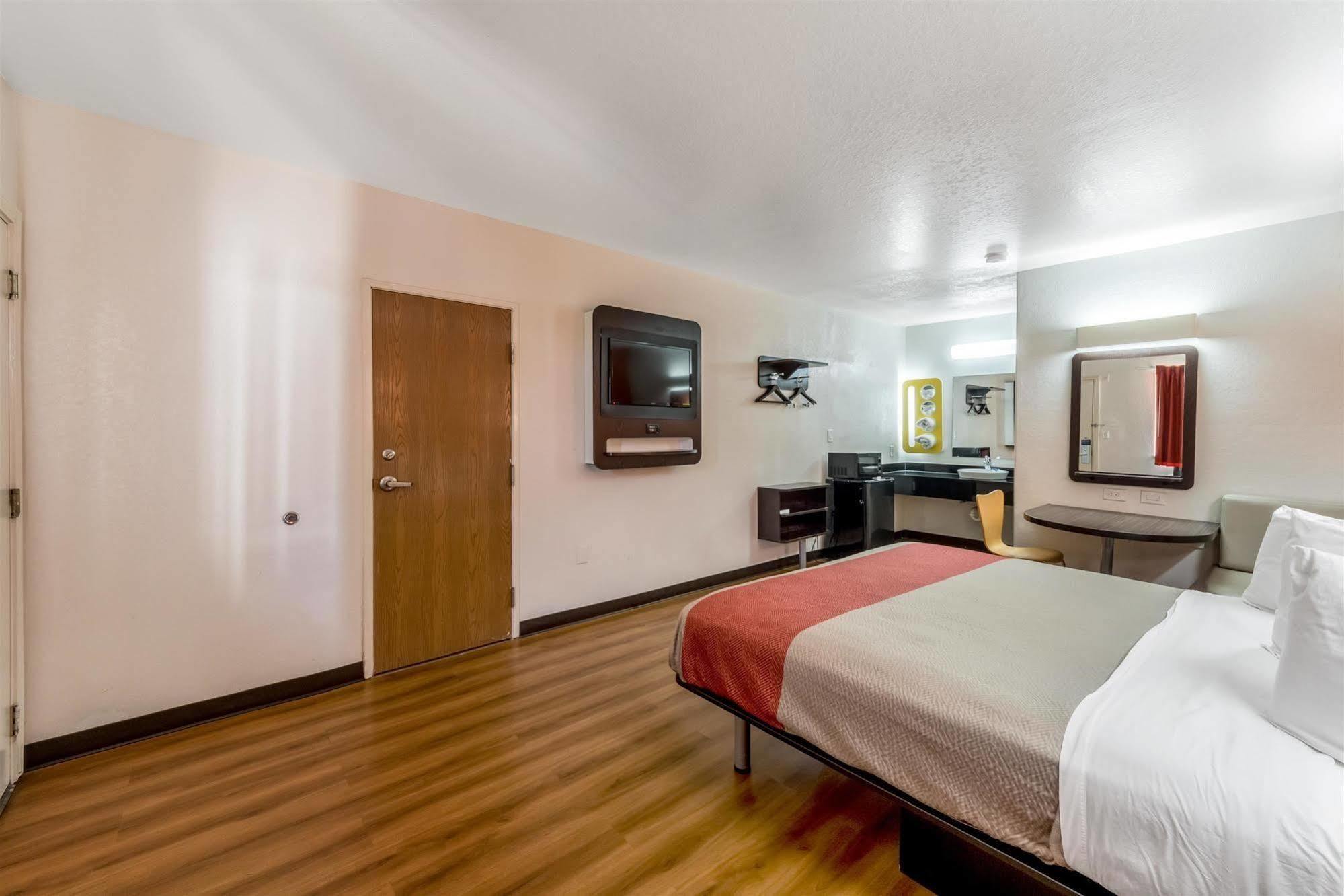 Motel 6 Seguin Tx المظهر الخارجي الصورة