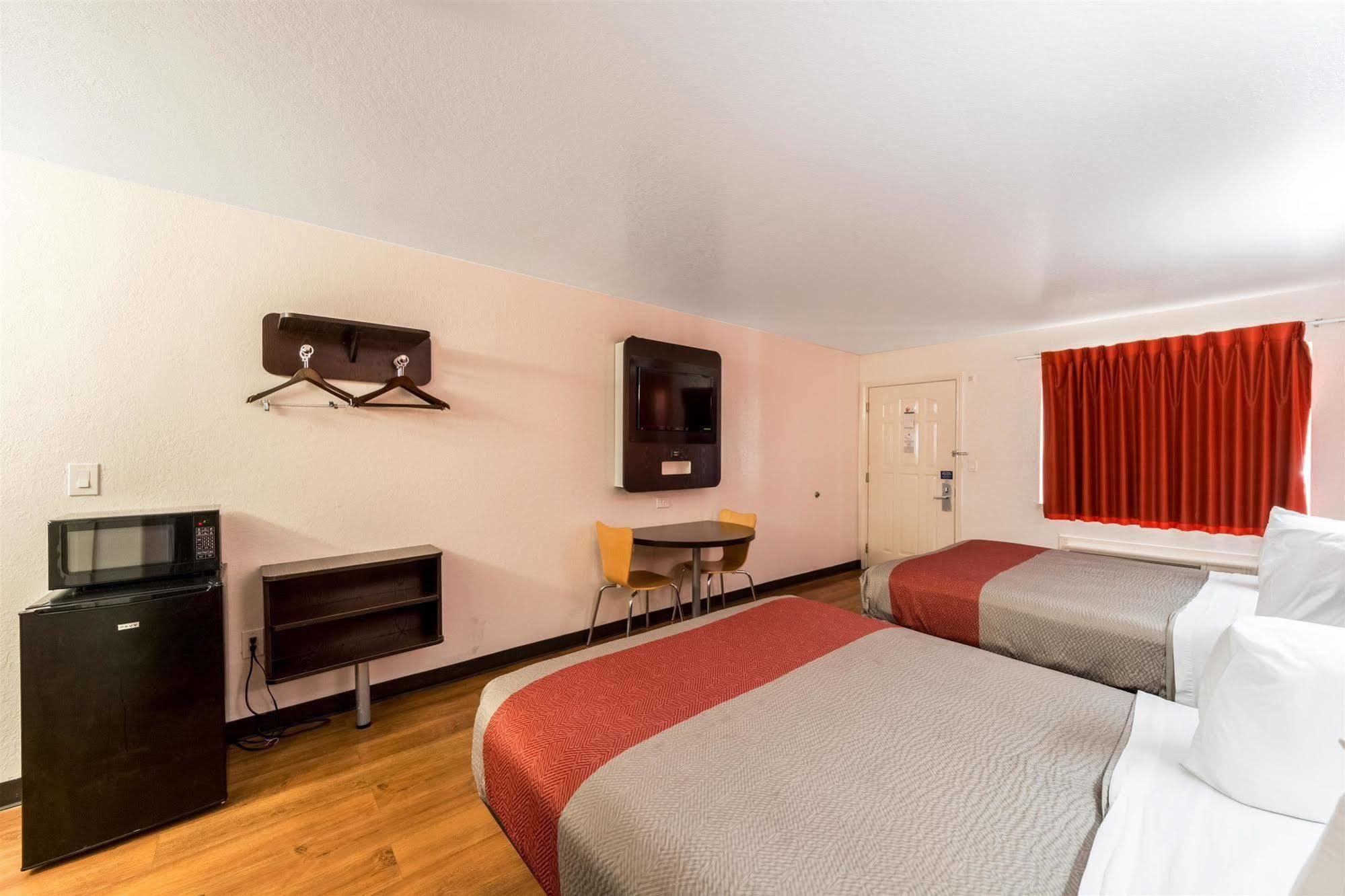 Motel 6 Seguin Tx المظهر الخارجي الصورة