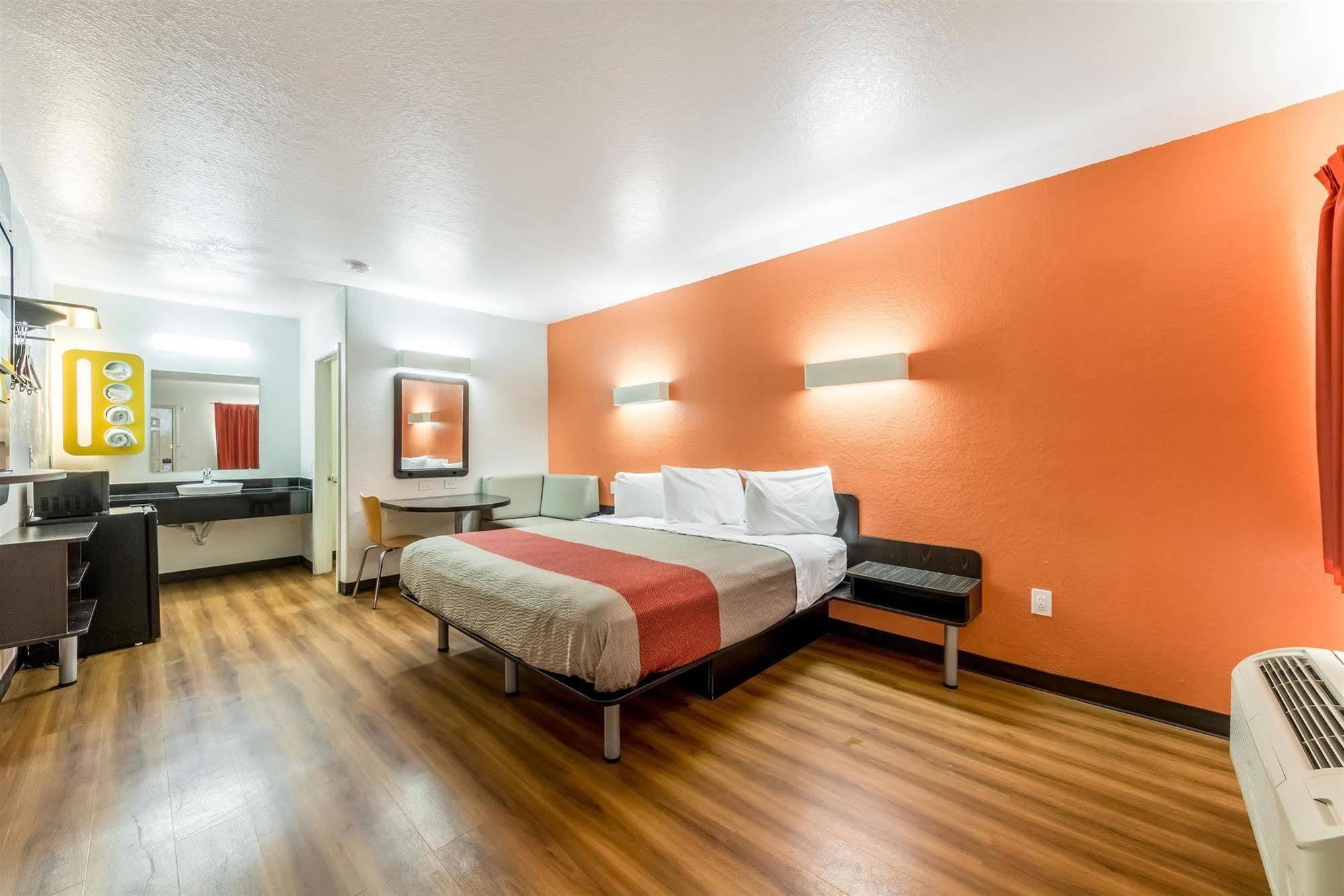Motel 6 Seguin Tx المظهر الخارجي الصورة