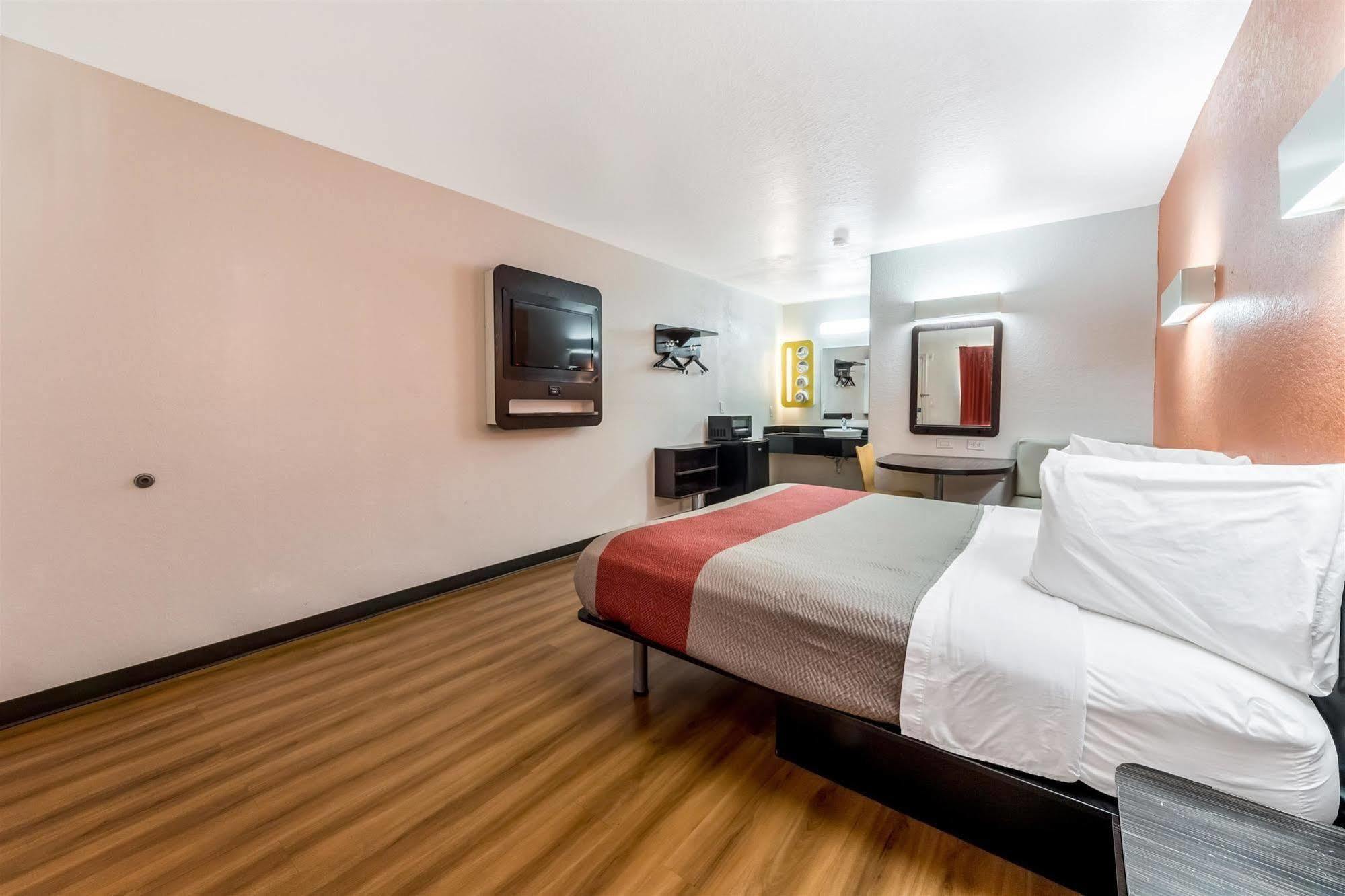 Motel 6 Seguin Tx المظهر الخارجي الصورة
