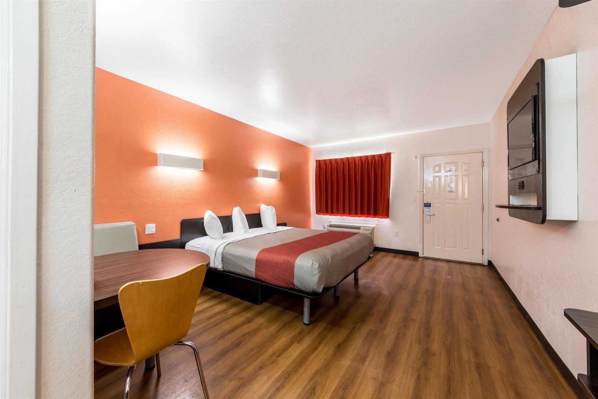 Motel 6 Seguin Tx المظهر الخارجي الصورة
