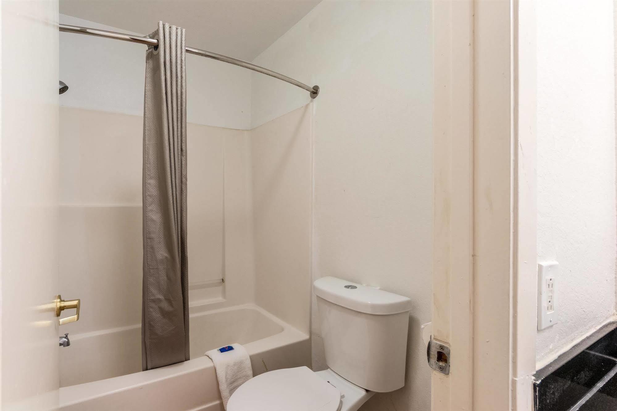 Motel 6 Seguin Tx المظهر الخارجي الصورة